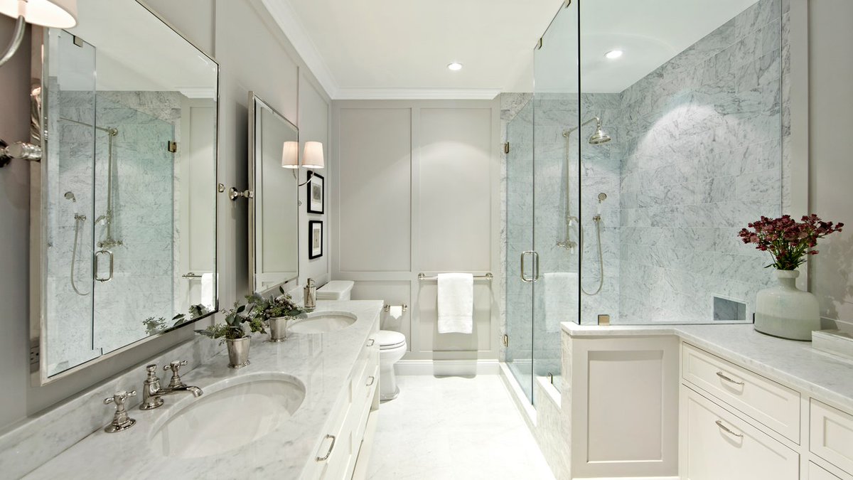 theREflamingo's tweet photo. Get inspired by these 14 stunning bathroom makeovers that transform spaces with style and creativity! 😉

#Home #HomeImprovements #MakeOvers #HomeMakeOvers #BathroomMakeOvers
 https://t.co/oUxih7UTMd https://t.co/XTaLBhXHoD