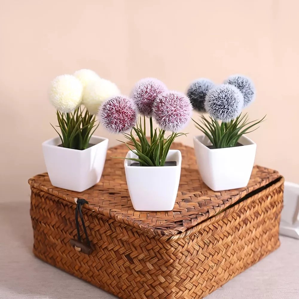 Brighten your home with our 3pcs Artificial Hairy Ball Bonsai! 🌿🎍 A touch of greenery without the upkeep. 🌼 Find it here:

crenale.com/3pcs-artificia…