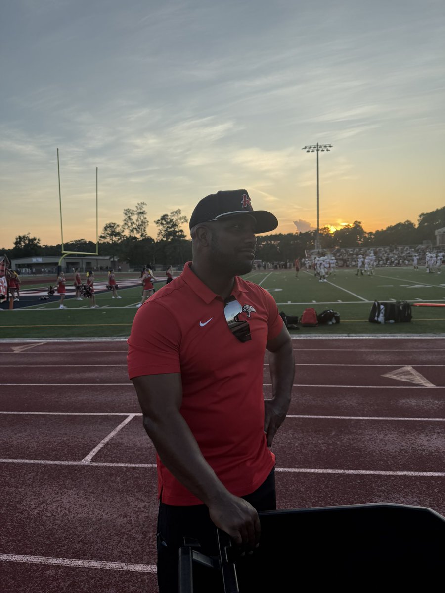 Check out our Cougar staff sporting their new “K” hats at the 7th grade games last night! Looking sharp! 😎🐾 ❤️
<a href="/KingwoodCougars/">KMS BOYS ATHLETICS</a> <a href="/HumbleISD_KMS/">Kingwood Middle</a>