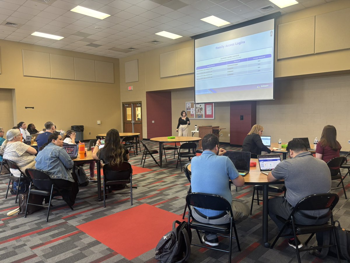 CISD_ML's tweet image. Happening now: a busy afternoon with @summit_k12 with our secondary campus representatives!