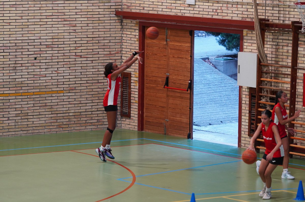 Primer dia d’entrenament de la temporada! Ens hem entossudit tots que aquest sigui un gran curs. Hi haurà molts entrenaments, sessions de BChampion, esforç i aprenentatge, encerts i errors. Ho sabem. I també que necessitem que tots hi posem de la nostra part perquè Brafa continuï