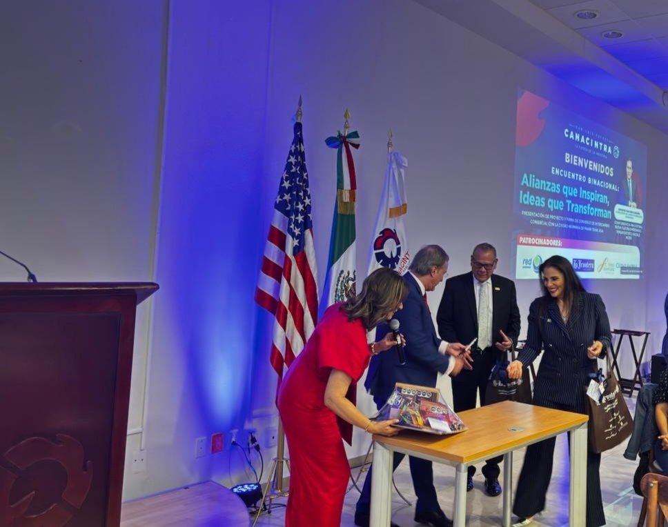 Empresas de toda la región asistieron al encuentro Binacional y firma de Convenio de Intercambio Comercial entre el Departamento Económico de la Ciudad de Pharr Texas y CANACINTRA SLP, con la finalidad de buscar oportunidades de negocio que fortalezcan la relación internacional.