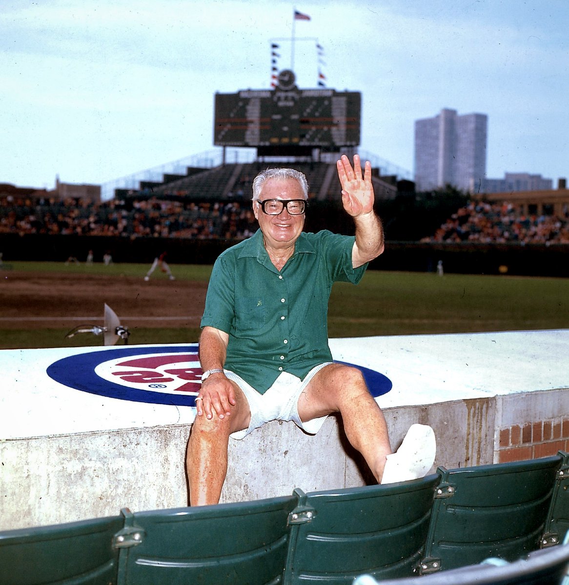 Holy Cow! Harry’s back at Wrigley today. ⚾

Cubs fans, the first 10,000 through the gates are scoring a Harry Caray Graphic Tee. See you at the ballpark!

#HolyCow #HarryCaray #Cubs #CubsGameDay #WrigleyField #ChicagoCubs #CubsFans