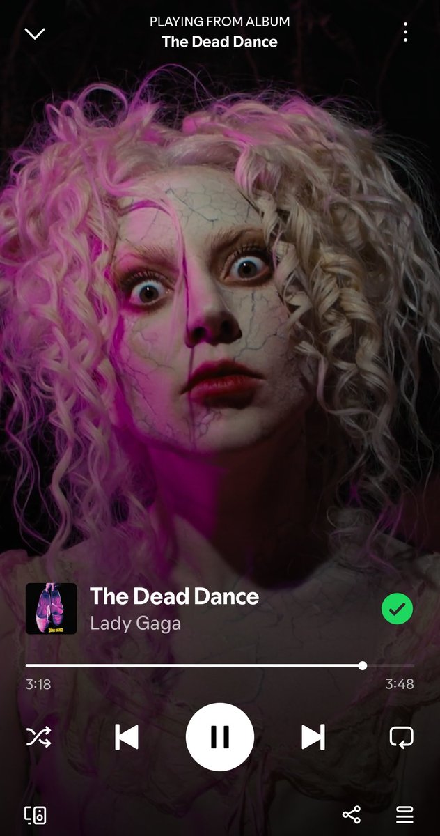 GamerBecka's tweet image. Lady Gaga's Dead Dance feels like a cool sister song to Michael Jackson's Thriller~ The more I listen to it, the more I love it ❤️