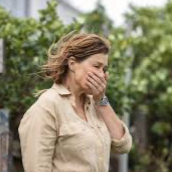 aniolsp's tweet photo. Esta serie me ha dejado en shock. El trabajo de la actriz Robyn Malcolm es impresionante. Se llama Afterparty y se puede ver en la plataforma @Filmin.
La serie trata sobre una mujer que acusa a su marido de abuso sexual a un amigo de su hija en una fiesta. https://t.co/JLImgafKEX