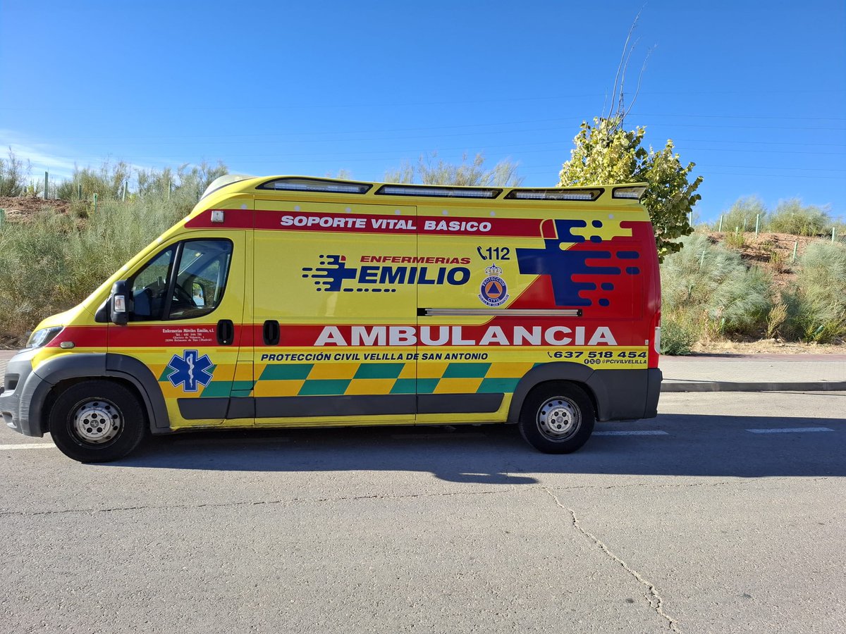 PCivilVelilla's tweet image. Nos activa #Particular por adolescente de 17 años en #ViaPublica
Trasladamos al Hospital del Henares.
