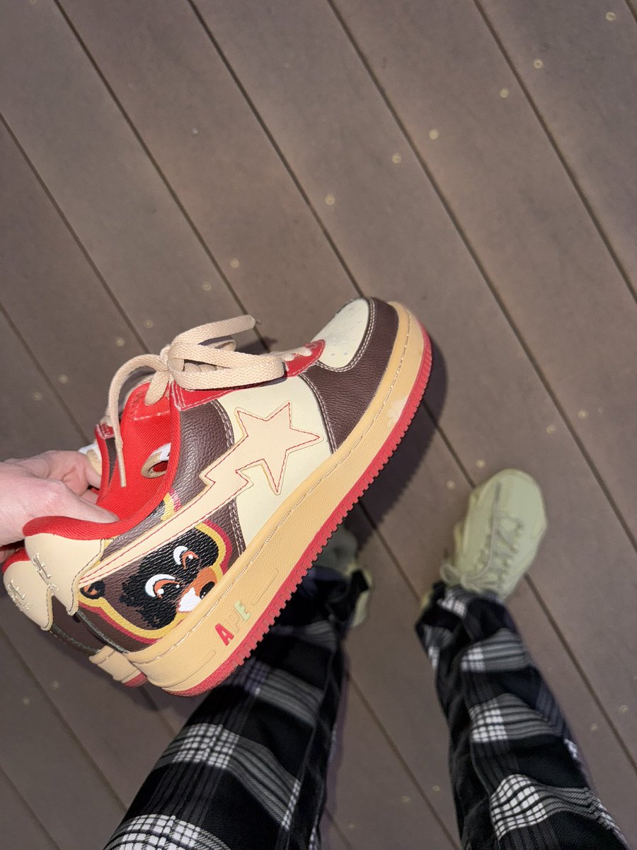 CrapStripe tweet media