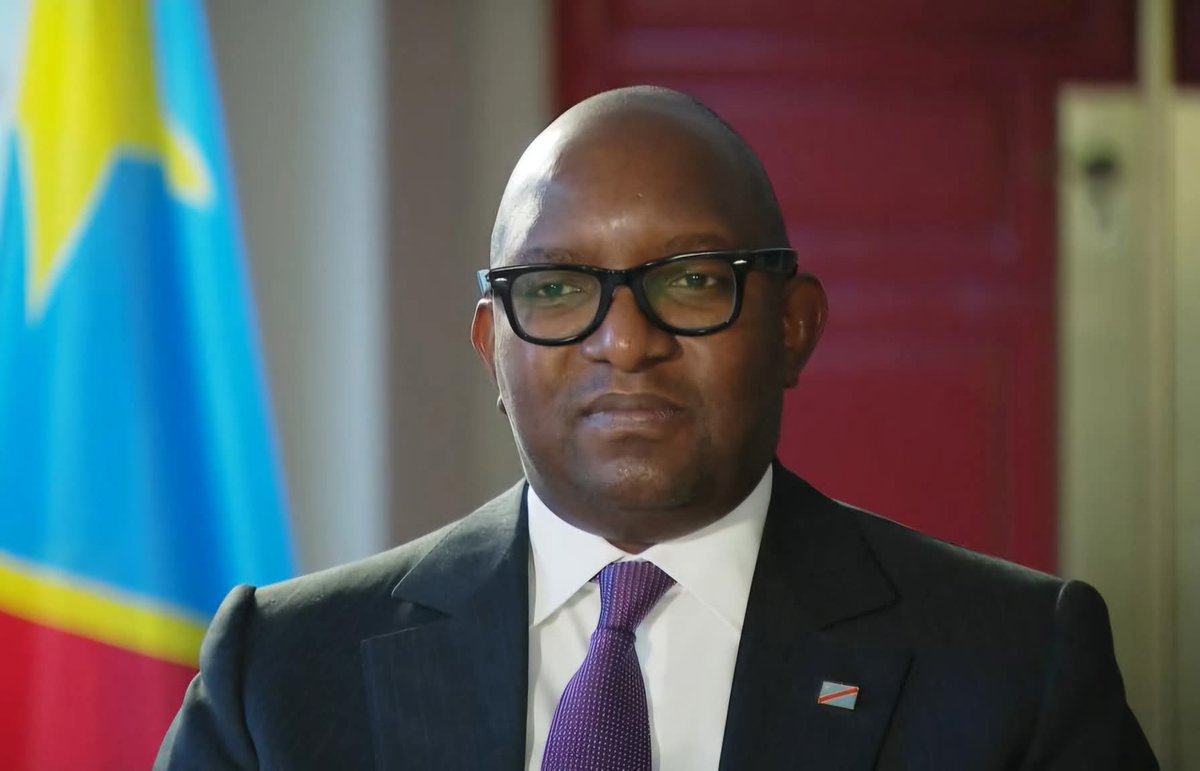 YvesBuya1's tweet photo. Au Sénat, la pétition a largement avancé et nous avons récolté 70 signataires contre les postes suivants :  
1. Président,  
2. Premier vice-président,  
3. Questeur Taubin Kabongo.

Ceux qui n'ont pas encore reçu les instructions du chef de l'État continuent de réunir les députés et les sénateurs. Un pétitionnaire a déclaré : "Nous allons déposer nos pétitions au Sénat et à l'Assemblée nationale lorsque le chef de l'État se rendra aux Nations Unies."
Câble