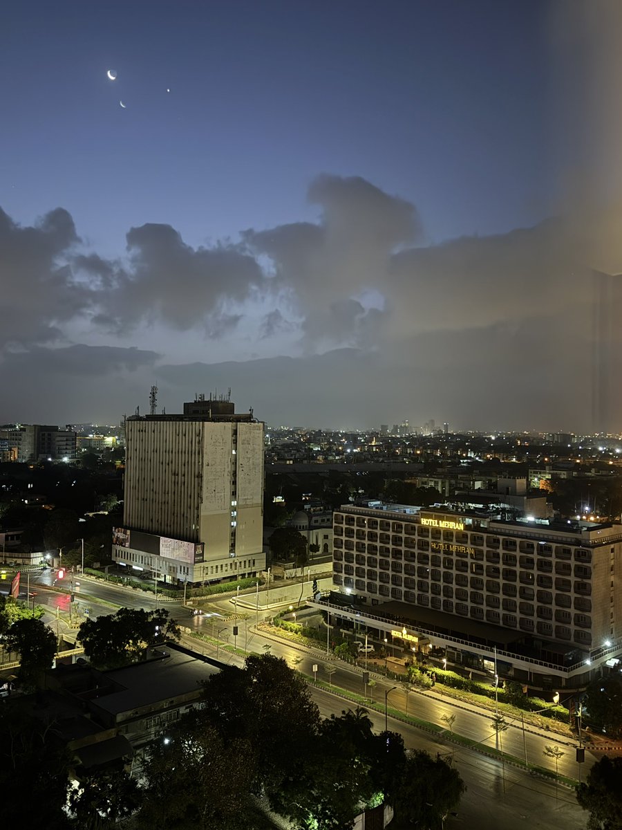 GN from Karachi 🌙 

Reminder that all you need is to break your echo chamber and sit with the people whose skills make yours feel small. 

That’s where the real growth will happen 🔥