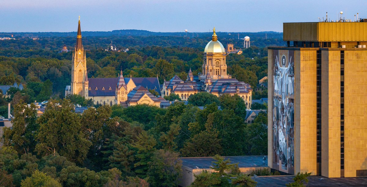 𝐇𝐨𝐦𝐞 ☘️

#GoIrish | #ndsbSWAG
