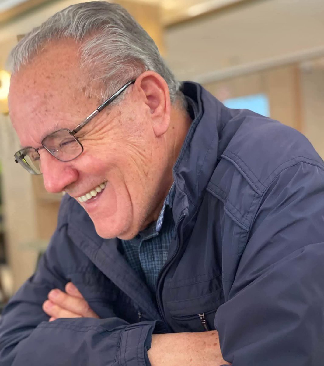 إنا لله وإنا إليه راجعون.
مات وفي قلبه غصة على فلذة كبده .
#الزفزافي