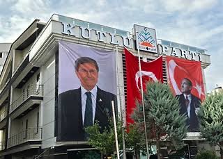 <a href="/kurtkaya34/">Saldıray Kurç</a>