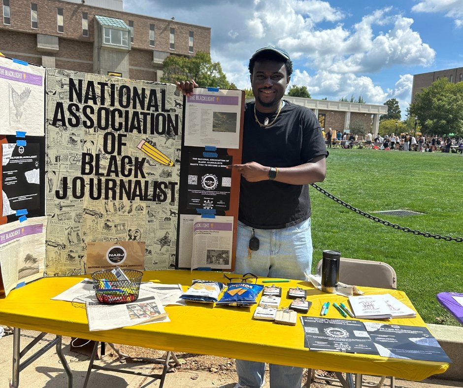 Arts at WCU tweet media