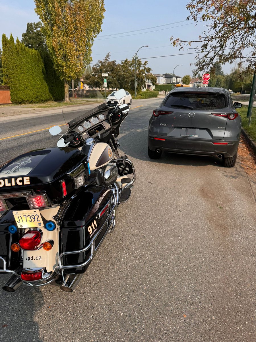 VPDTrafficUnit's tweet image. Now that kids and staff are back in school, @VancouverPD motor officers are enforcing speed violations with assistance of @svcpc volunteers. This person was doing 57 km/h in a 30 zone at Waverley Elementary School. #WeAreOutThere #SchoolSafety #NoNeedForSpeed