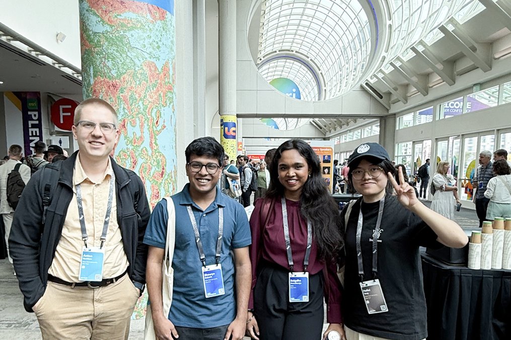 NYU_CUSP's tweet image. Great to see the @nyutandon CUSP community at the recent @Esri User Conference 2025! Attendees included faculty Anton Rozhkov @an_rozhkov, Himanshu Mistry &amp;amp; Charlie Mydlarz, as well as graduate students Snigdha Anantharaju, Shourya Dokania, &amp;amp; Lula Yang @LulaYang14!