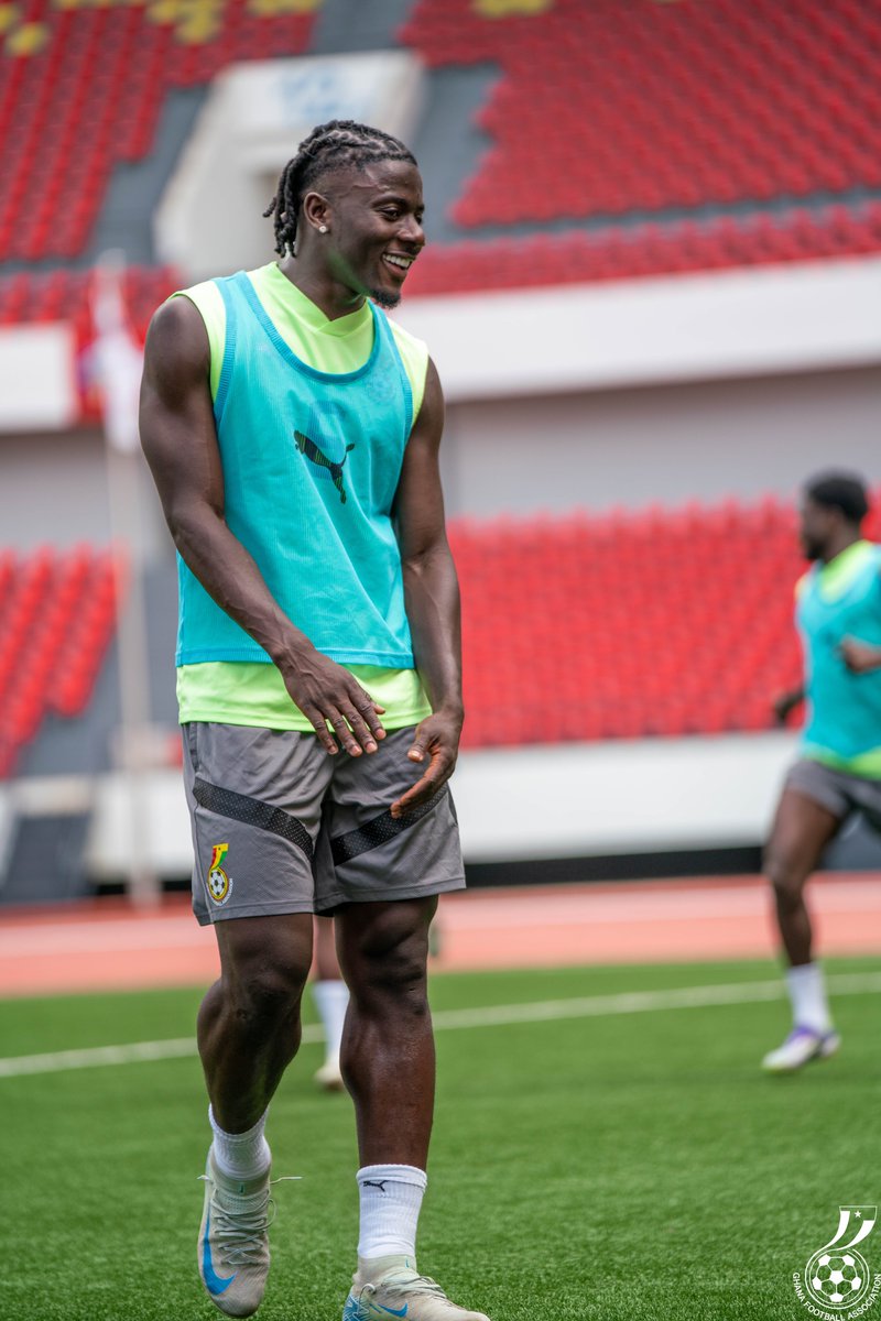 GhanaBlackstars's tweet photo. 🫶🏾 𝑺𝒂𝒓𝒌𝒊 😀

#BlackStars | #FIFAWCQ https://t.co/LfeVUfZYKX