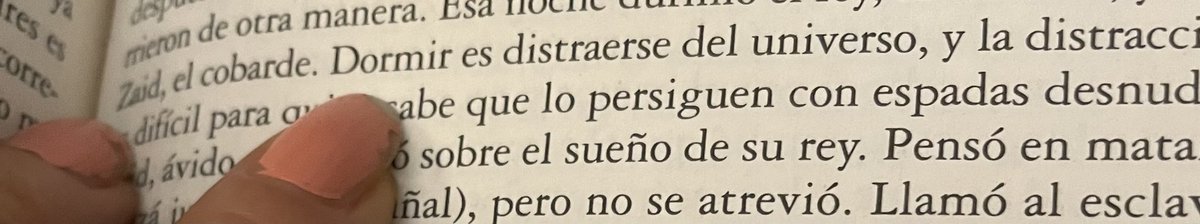 “Dormir es distraerse del universo”

- Jorge Luis Borges