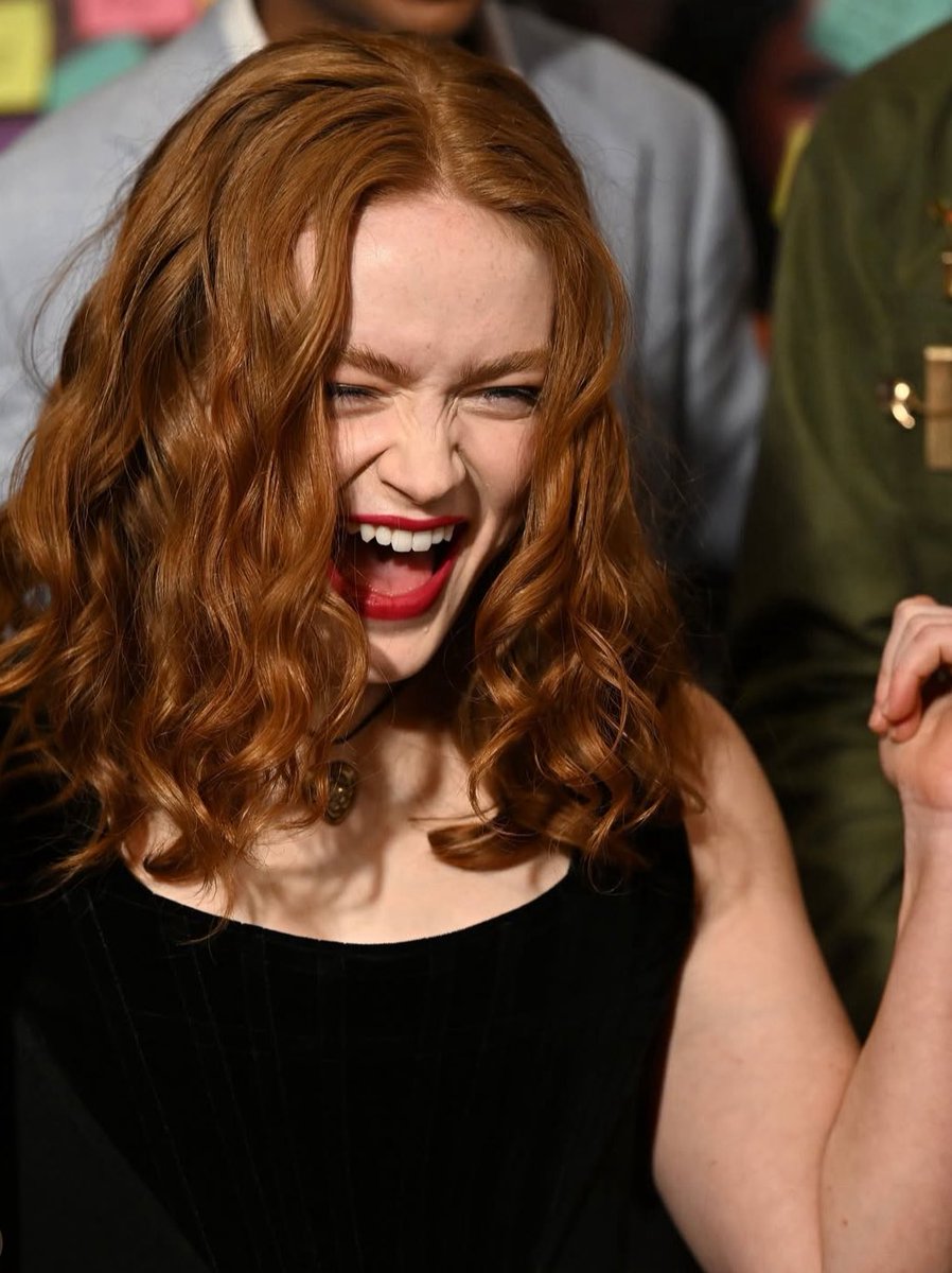 i will never understand how people don't know that even the simplest words or the smallest joke can hurt someone. anyway i miss sadie :)