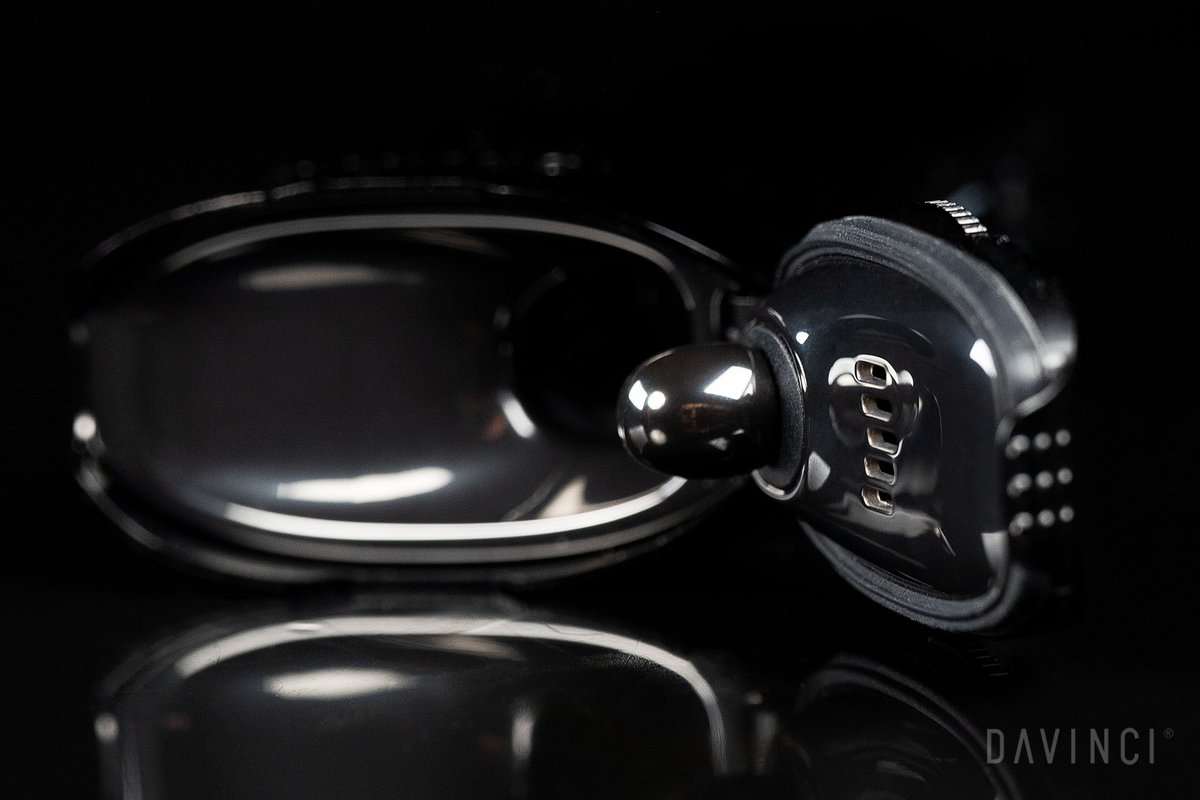 Wellness isn’t a trend.
It’s design choices: zirconia airpaths, medical-grade materials, precise temps.

Built for lungs, not smoke.

#WellnessWednesday #DaVinciVaporizer