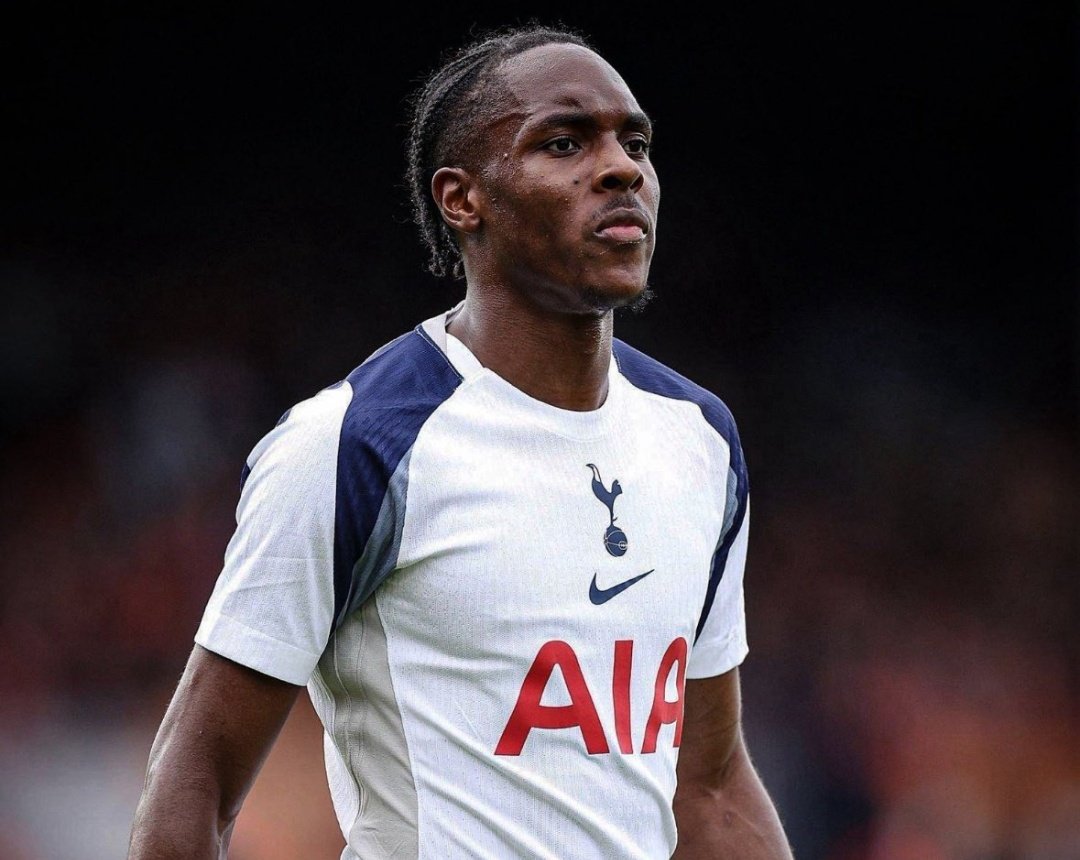 lfc_alfie7's tweet image. 🚨 No #Mathys #Tel included in #Tottenham&apos;s #ChampionsLeague squad.

Also no Radu #Dragusin, Kota Takai, #Yves #Bissouma, Dejan #Kulusevski...

...And of course the injured #James #Maddison out for #THFC.