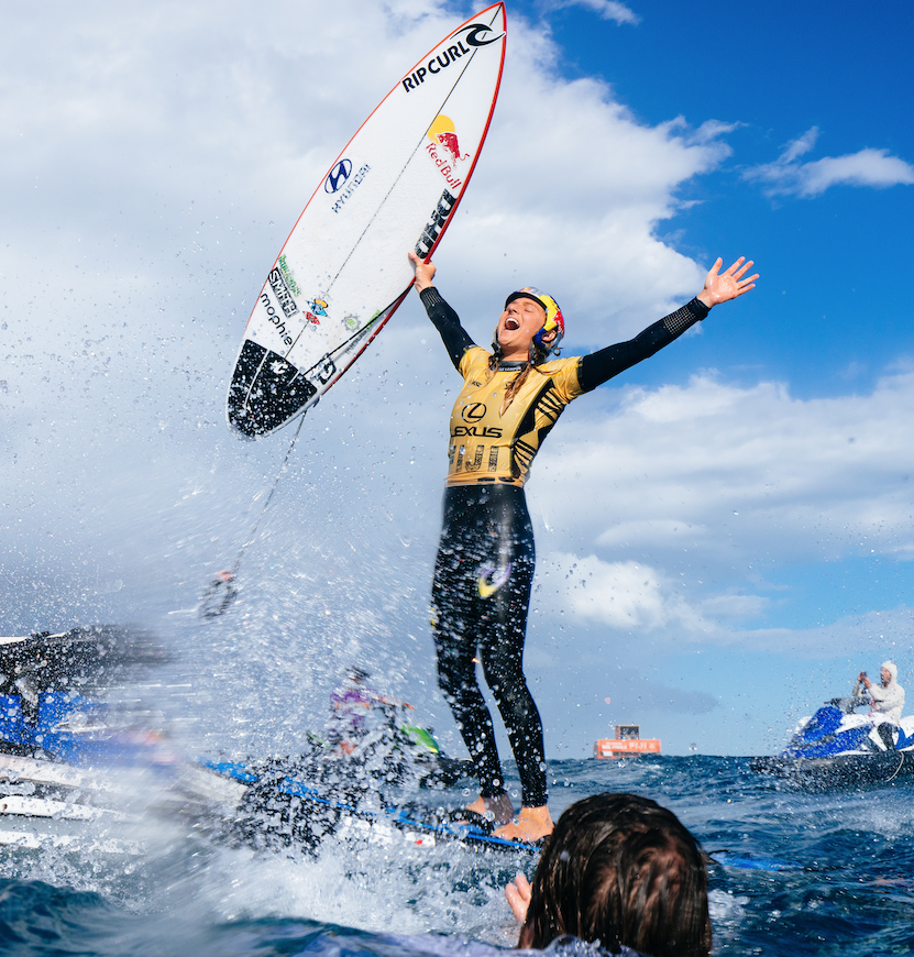 Molly Picklum and the ecstasy of winning a world title at 22 years old! Molly  beat Caroline Marks to take the title in Fiji. Go here for the full report tinyurl.com/3d7zw36w