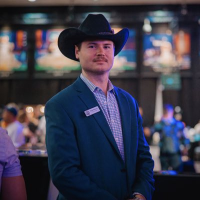 pokerkirk's tweet photo. #NewProfilePic https://t.co/B4TsYyPNPm