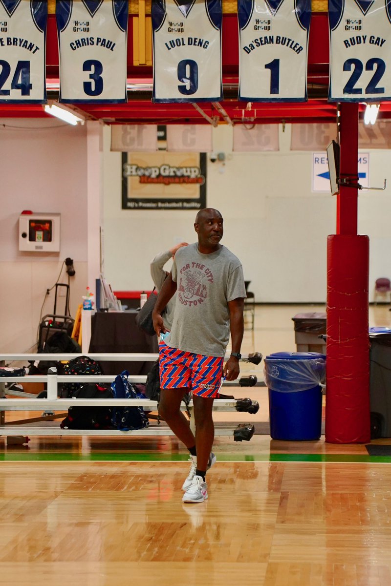 🏀 Off-season grind = in-season shine! 💪
Starting Sept 9 @hoopgrouphq:
⏰ Tues &amp; Thurs
4:30–5:30 ➡️ Ball Handling &amp; Shooting
3:30–4:30 ➡️ After School Shooting 🎯

💰 Discount on 3:30 class if signed up for 4:30!
#PlayerDevelopment #TrustTheProcess