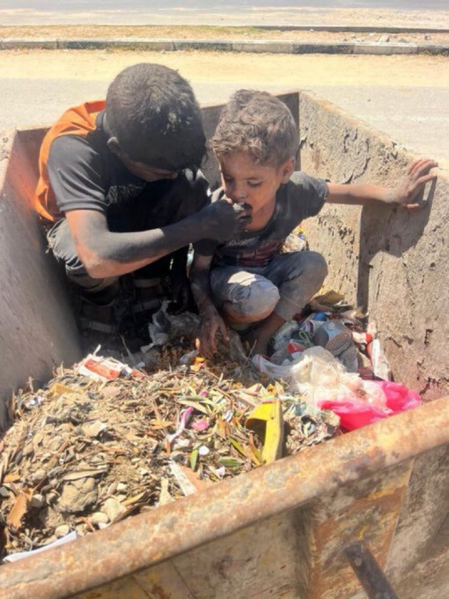 هذا ما يحدث لأطفالنا وأنتم تنعمون براحة البال.