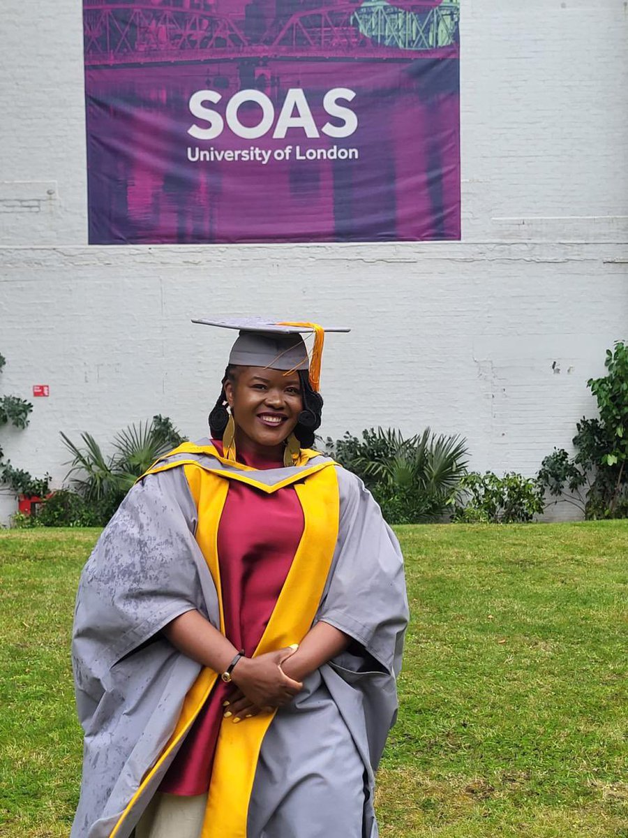 Dr_NobuhleN's tweet image. Today, I was officially conferred with an MSc in International Business Administration from @SOAS, University of London. My studies focused on the Business and Economy of China, as well as the Middle East and North Africa (MENA) region. 🇿🇦🎓