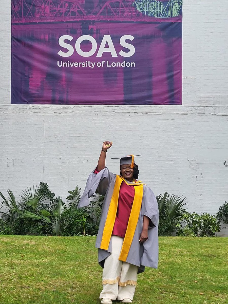 Dr_NobuhleN's tweet image. Today, I was officially conferred with an MSc in International Business Administration from @SOAS, University of London. My studies focused on the Business and Economy of China, as well as the Middle East and North Africa (MENA) region. 🇿🇦🎓