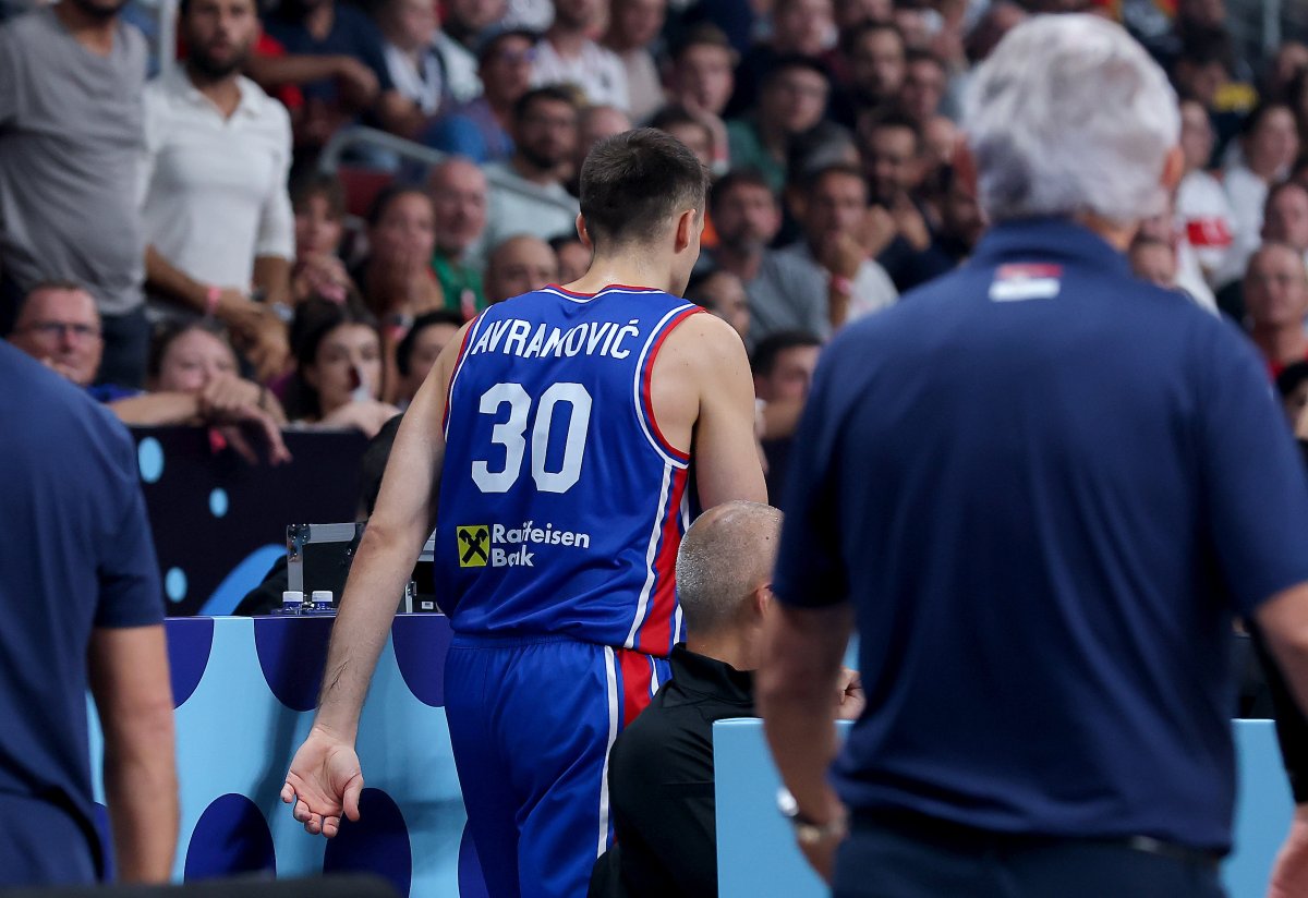 sportklub's tweet image. Pogledajte momenat kada se Aleksa povredio...

Momentalno je zatražio izmenu: sportklub.n1info.rs/video/kosarka-…

#avramović #avramovic #eurobasket2025 #orlovi #srbija #turkiye