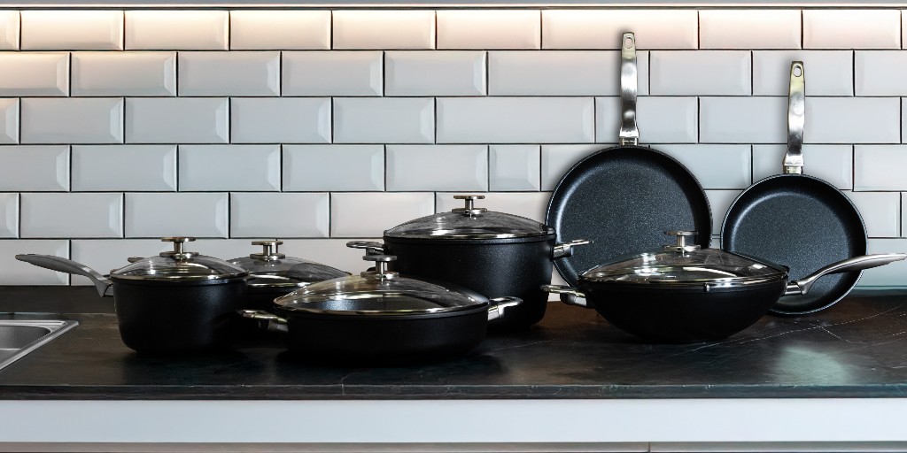 swissdiamond's tweet image. A whole suite of cookware, all PFAS free. CXD utilizes a ground-breaking non-stick coating, combining the power of ceramic and diamonds, to deliver an unmatched cooking experience meal after meal. #swissdiamond #pfasfreecookware