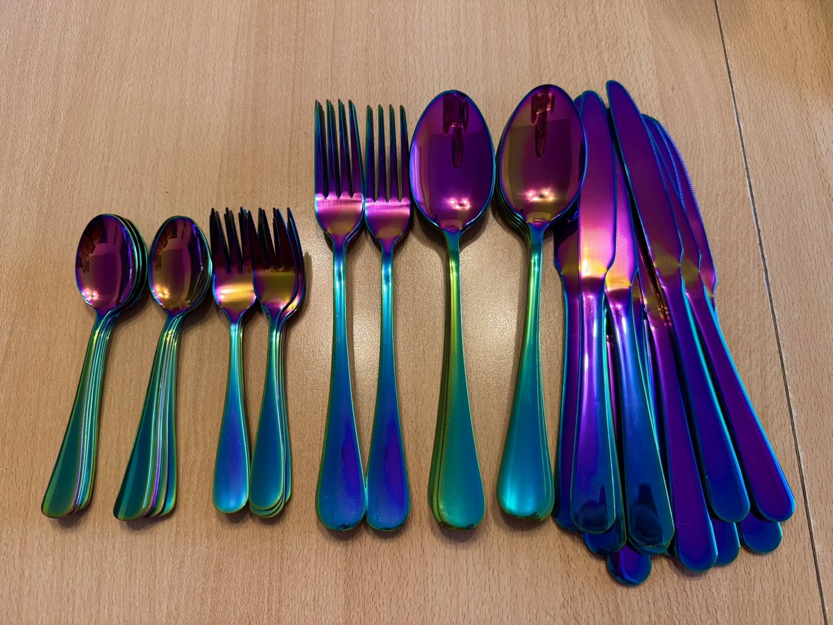 Hab mir neues Besteck gegönnt 🌈🦄
🤭