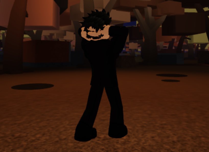 ZacPower2019's tweet photo. @EclipseaArts Hitman Zac, a human with an flawless reputation on his job, knows about all the spells and pacts of the infernal realm, lives willingly in hell with his new hellborn friends. Costume: Billy Puppet from Saw. This is all reference I have of him because I can't draw him https://t.co/ROdUCa2nwt