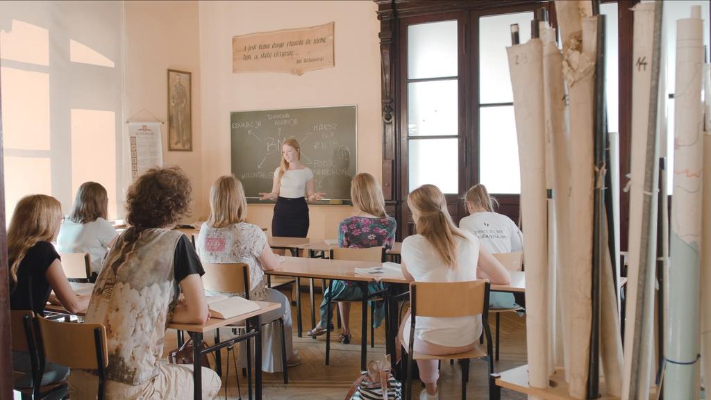 Nowy Rok rozpoczęty 🥳 🏫 a my wszyscy wdrażamy się w szkolną rzeczywistość, nowe obowiązki i wyzwania 😉

Drodzy nauczyciele i wychowawcy❗☝️ Przypominamy, że jako Fundacja Małych Stópek prowadzimy specjalne PRELEKCJE o wartości ludzkiego życia 👣 🏫 👩‍🏫 👨‍🏫

🔥 innowacyjne