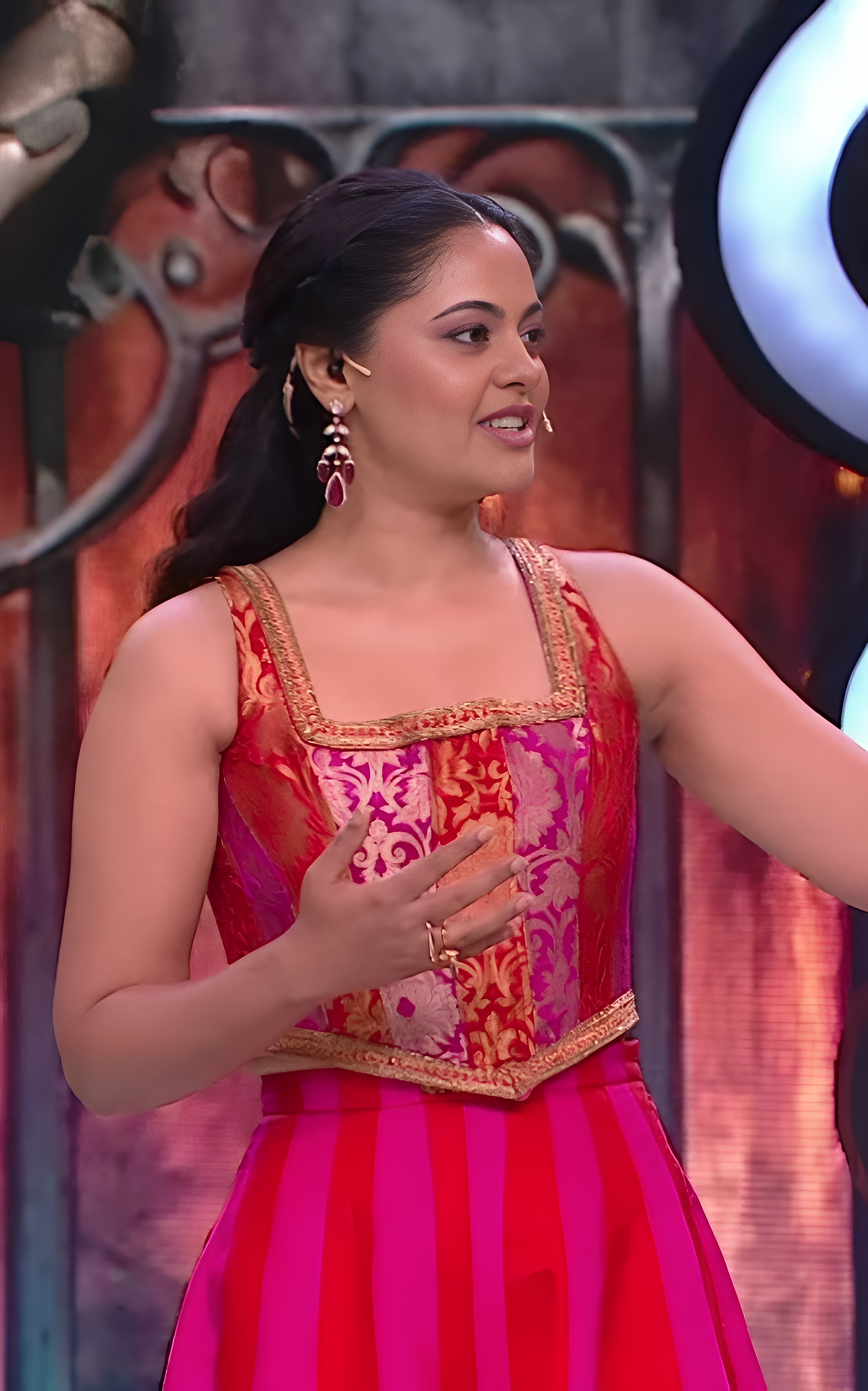 Instagram viral photos leaked selfie clothless romantic onlyfans Pinterest redit pictures  of her juicy curves saari backless salwar shirt ceamy figure tiktok, Imdb, Flickr, Tumblr cleavage exposing navel show armpit juicy lip navel,iduppu,kiss smooch Email Id, WhatsApp Number,