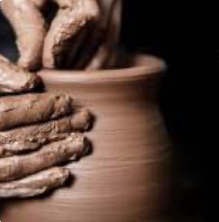 "LE MORTIER DU NOUVEAU MONDE"
Merci à Arwen de la Reault pour ce texte puissant du 25 août 2025.  
Vous trouverez le lien PDF 
ci-dessous en commentaires.  
Lisez le 🧵. Partagez. 
Souvenons nous de qui nous sommes !
🕊🔥🌪🙏🦋💙🌍🌟✨

"Chaque jour qui se lève est le