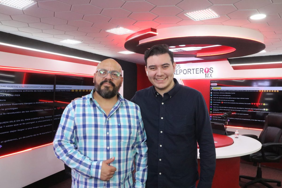 ¡EXTRA! ¡EXTRA!

Hoy asumo, con enorme entusiasmo, un nuevo reto.

A partir de hoy seré el director editorial de <a href="/ReporterosMX_/">Los Reporteros MX</a>

Acompáñame en esta nueva epopeya periodística.

Agradezco la confianza de <a href="/YosoyPedrero/">Manuel Pedrero</a> y todo el equipo de este importante medio de comunicación.