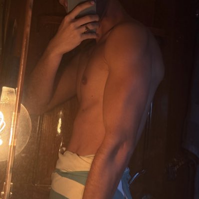 Master14398's tweet image. #NewProfilePic #feetfetısh #feetworshi̇p #feetmale #feet