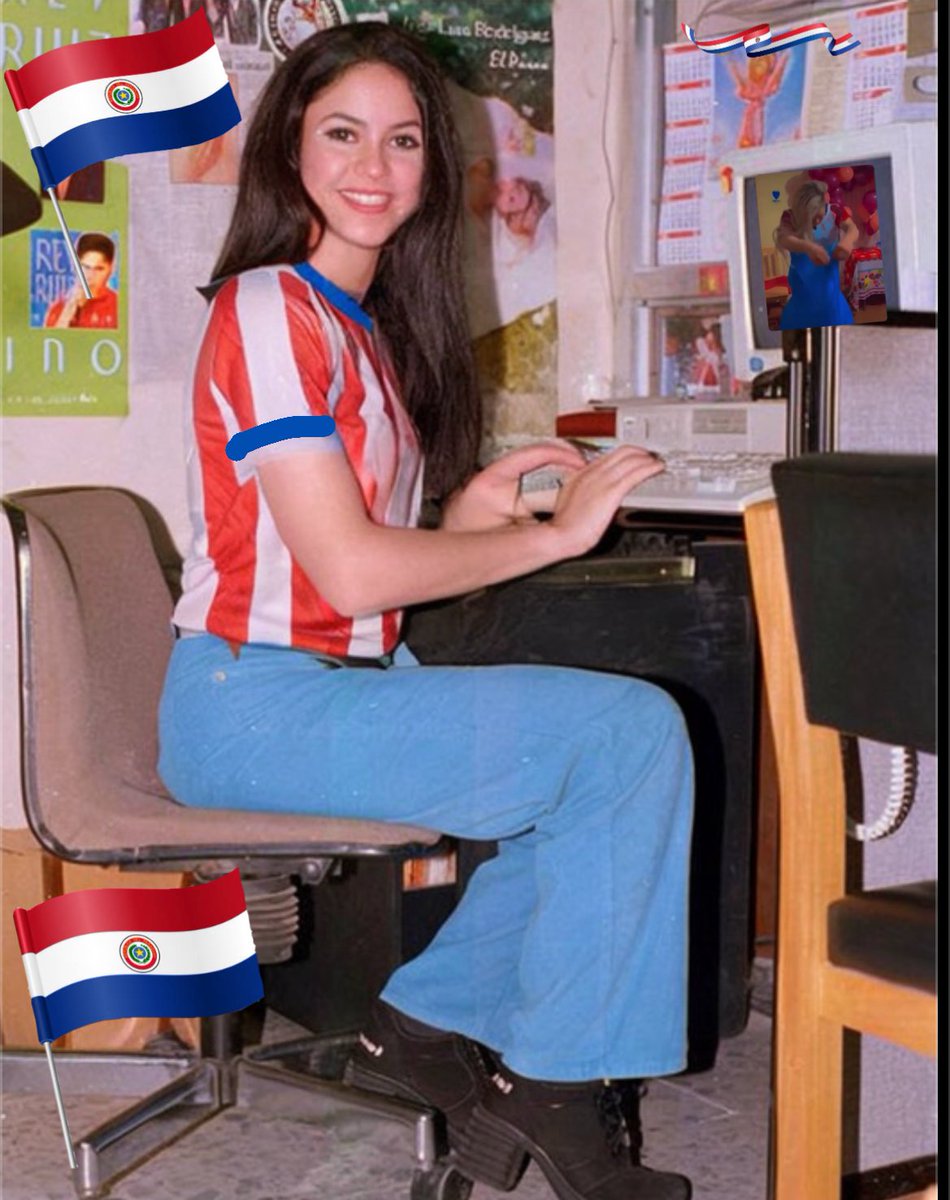 yo buscando edits de la albirroja para subir a mi estado del wha