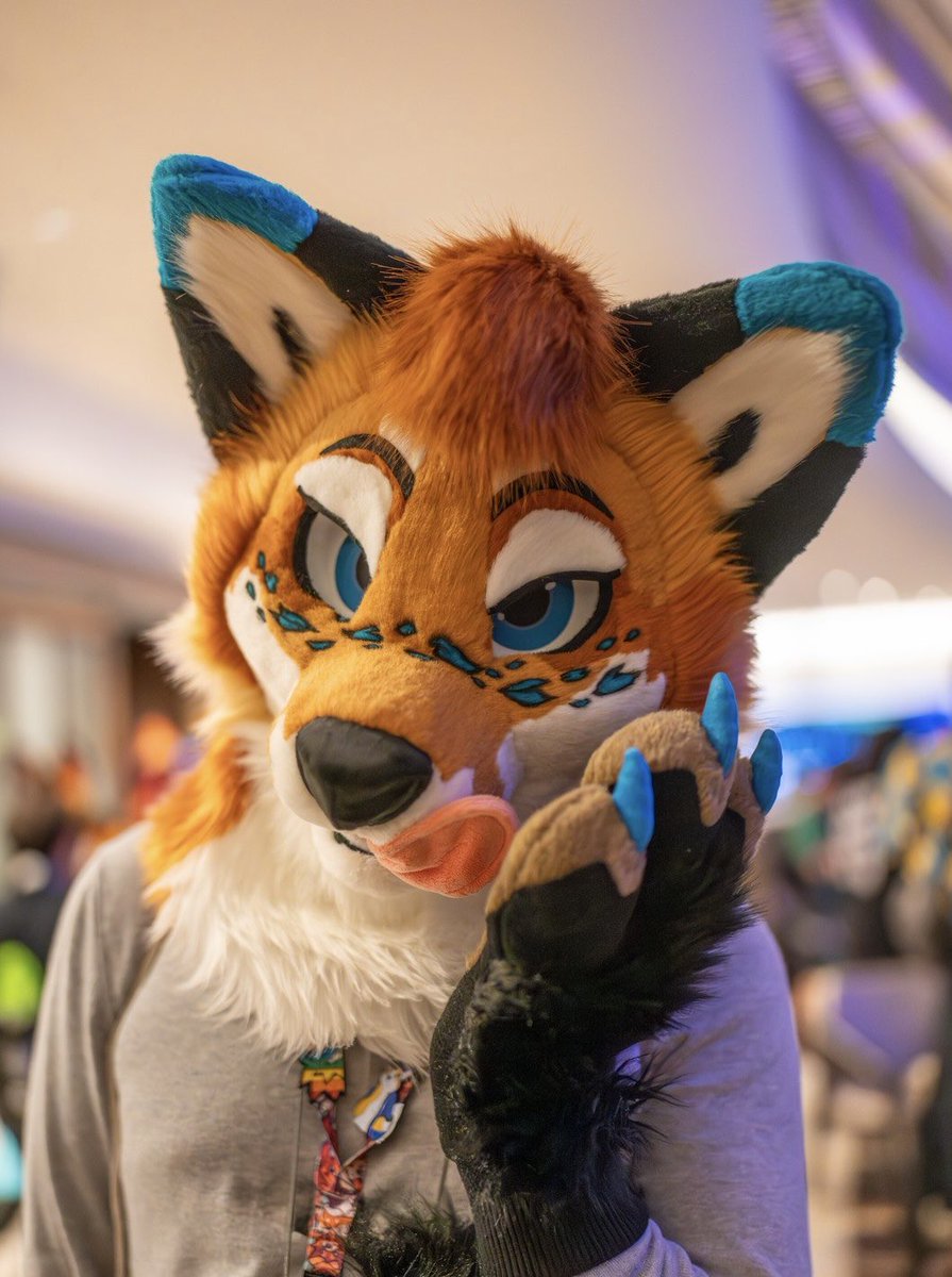 Thinking about you… 🧡💙