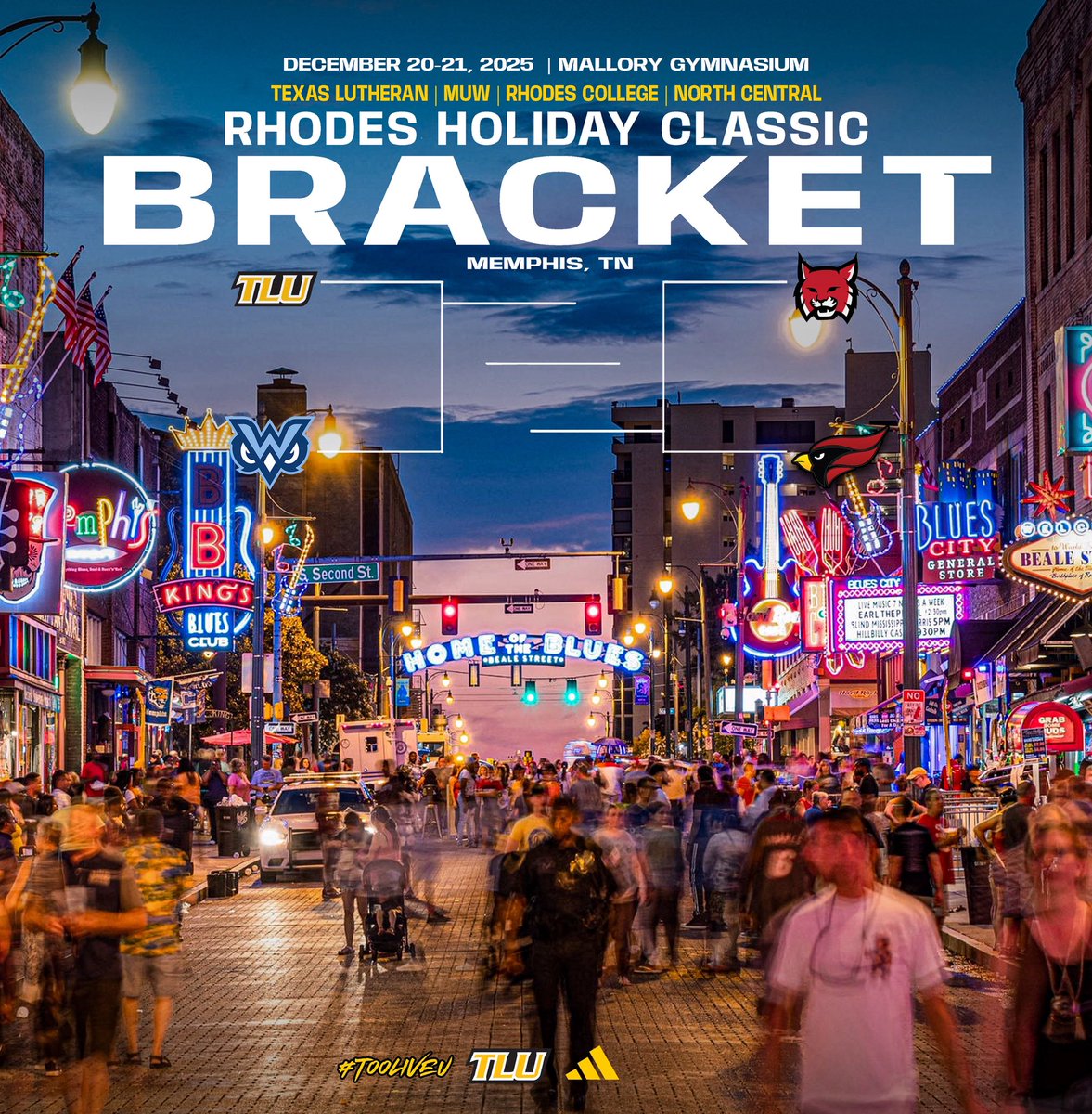 Ballin’ in the home of the blues 🎶〽️

#TooLiveU | #PupsUp