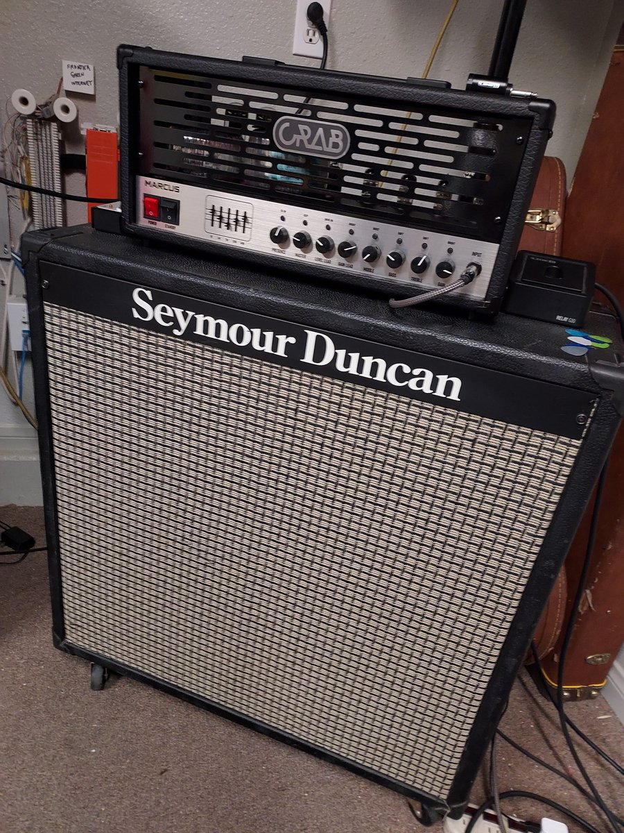 MartinLuthier ⚔🏴🎸🔫🚁🤸♂️ tweet media