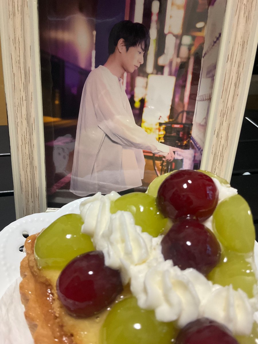 yuchinonekoda's tweet photo. 中丸さん42歳のお誕生日おめでとうございます🎉🎉
生まれてきてくれてありがとうこれからもずっとずっとお墓にいくまでよろしくね（怖

#中丸雄一誕生祭2025
#HBDYuichiNakamaru2025 https://t.co/nFrHsD9baO