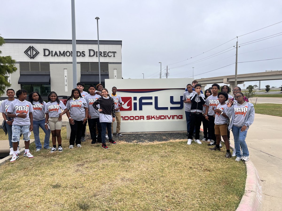 ERLancasterMS's tweet image. What an unforgettable day! Our GEAR UP students explored STEM through an interactive simulation at iFLY Dallas and even experienced the science of flight firsthand. 🌬️✈️🪽💪🏽🐯#LMSAdventures
#LearningTakesFlight #STEMInTheSky