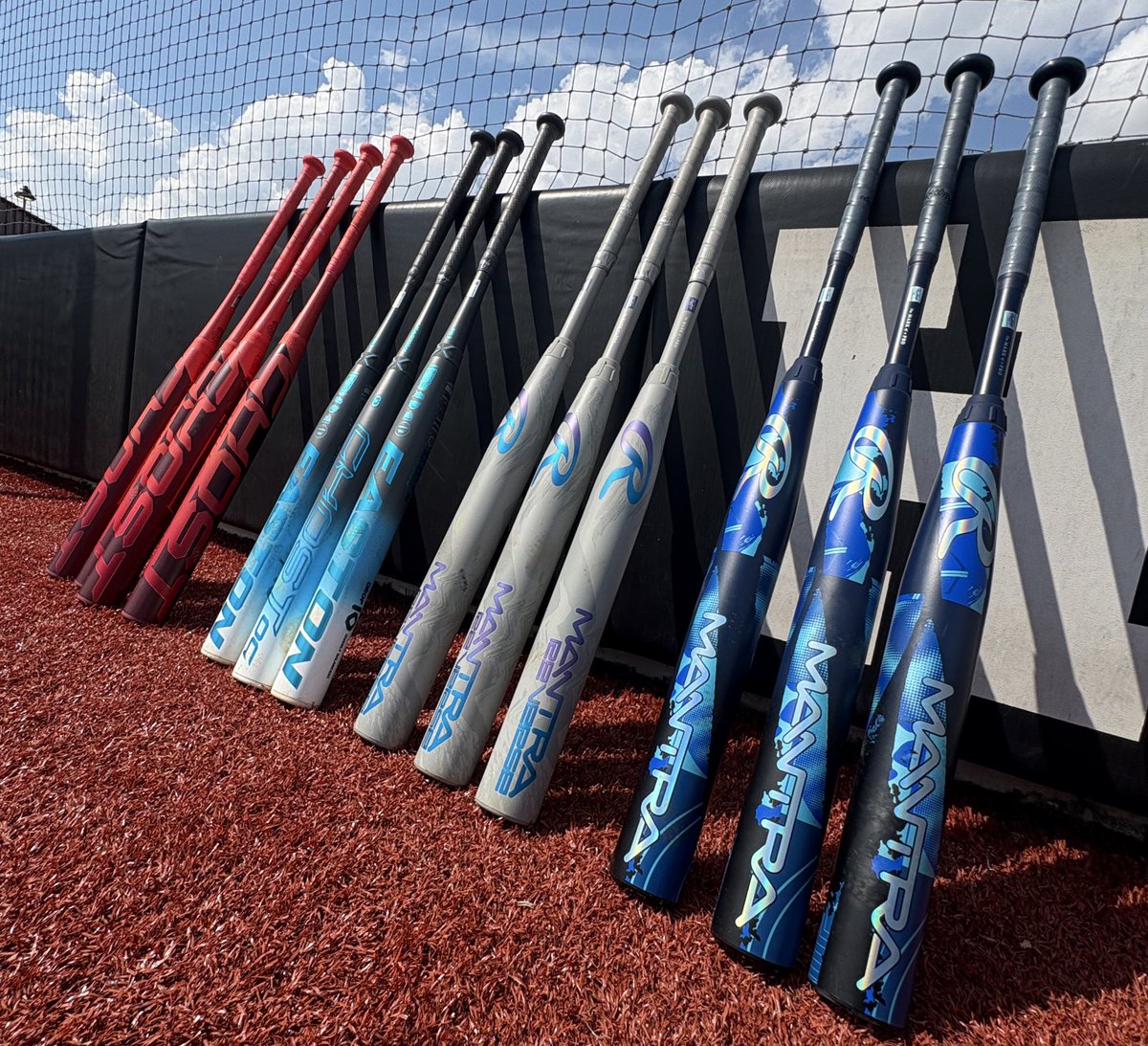 🥎 DEMO DAY 🥎

Shoutout to our friends <a href="/RawlingsSB/">Rawlings Softball</a> / <a href="/EastonFastpitch/">Easton Fastpitch</a> for bringing the new sticks out today! Won’t catch us swinging anything else! 

#GoEAGLES | #EFT 🦅🦅