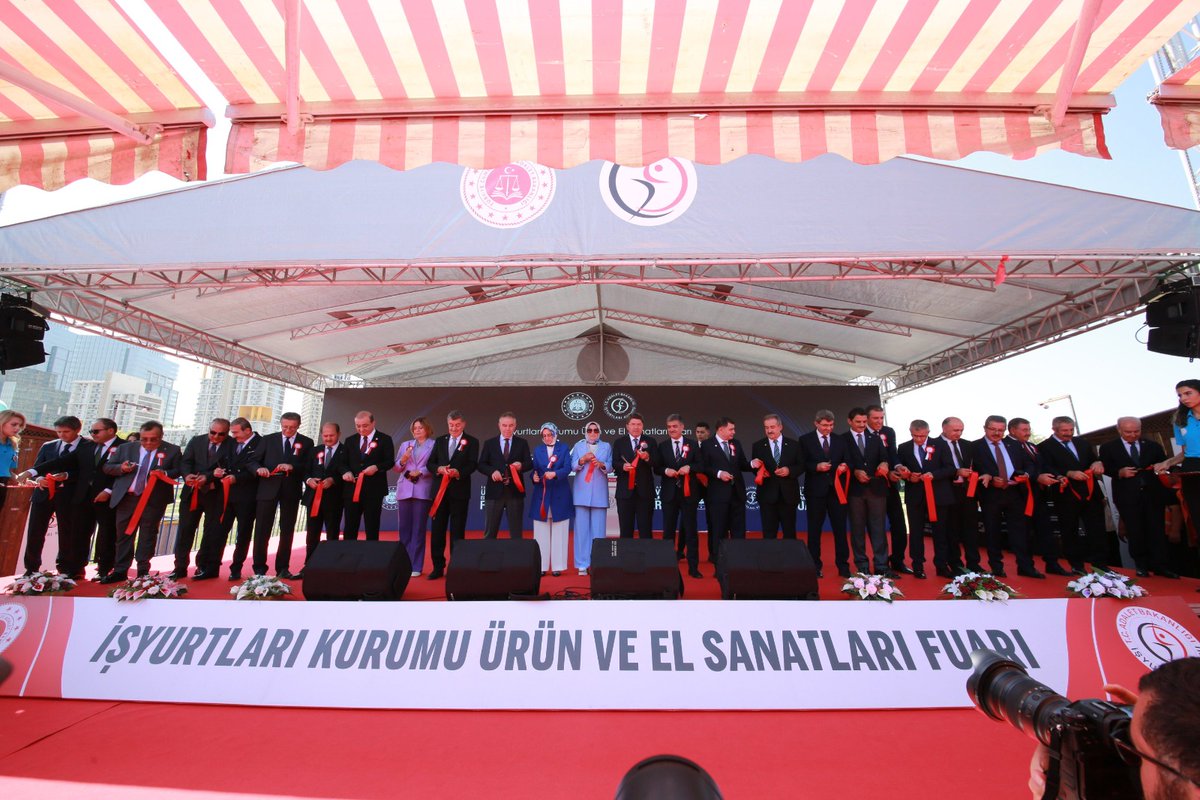 İşyurtları Kurumu Ürün ve El Sanatları Fuarı Adalet Bakanı Sayın Yılmaz Tunç’un Katılımlarıyla Açıldı
iydb.adalet.gov.tr/Home/SayfaDeta…