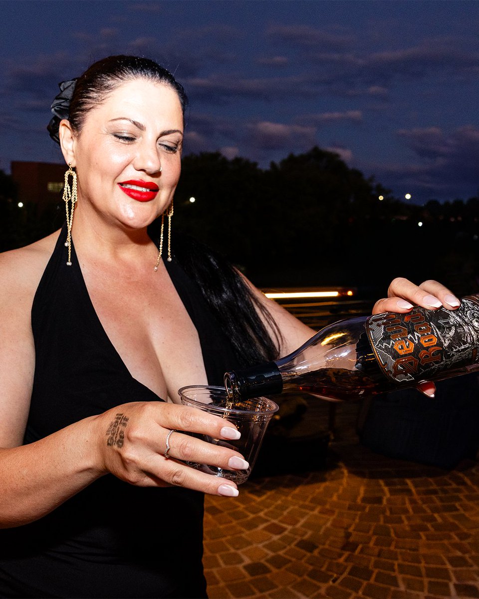 devilroad92's tweet image. Pouring confidence with every drop. 🥃💋

Please Drink Responsibly.
#TheDevilMadeMeDoIt #DevilRoadWhiskey