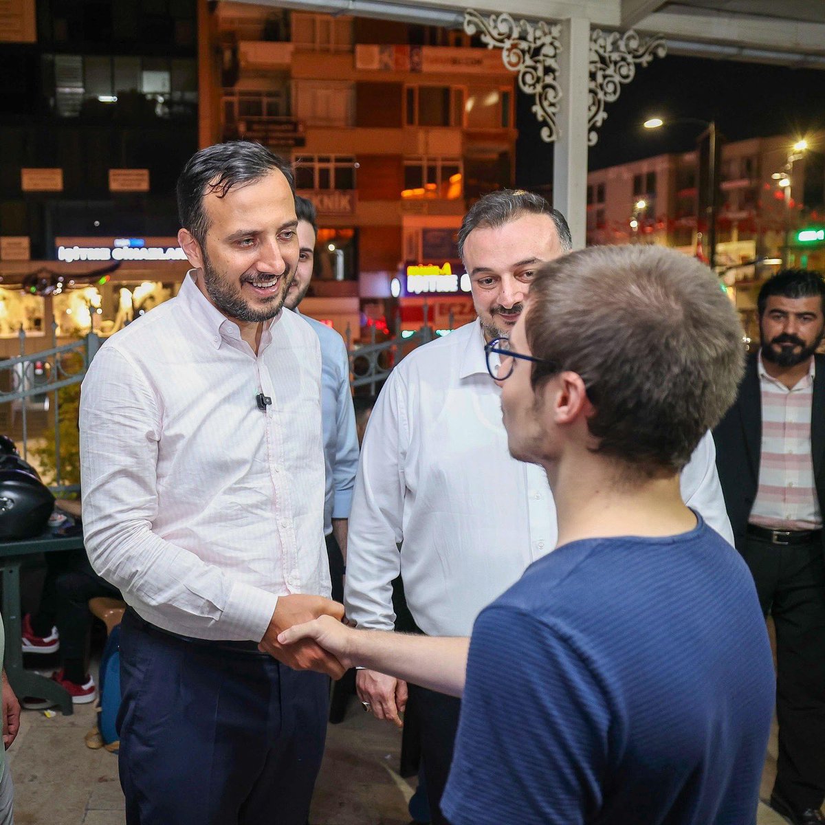 Bu gece dualarımız başta mazlum Filistin halkının refahı, ülkemizin ve inananların huzuru için.

Mevlid kandilimiz mübarek olsun. 🌹

📍Maltepe