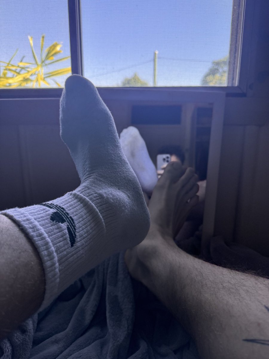 Sun’s out.  Slide into my DMs, but careful as I’m feeling greedy today. 

Take the risk :)

#Findom #Cashmaster #PayPig